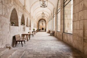 claustro Monasterio de la Santa Espina